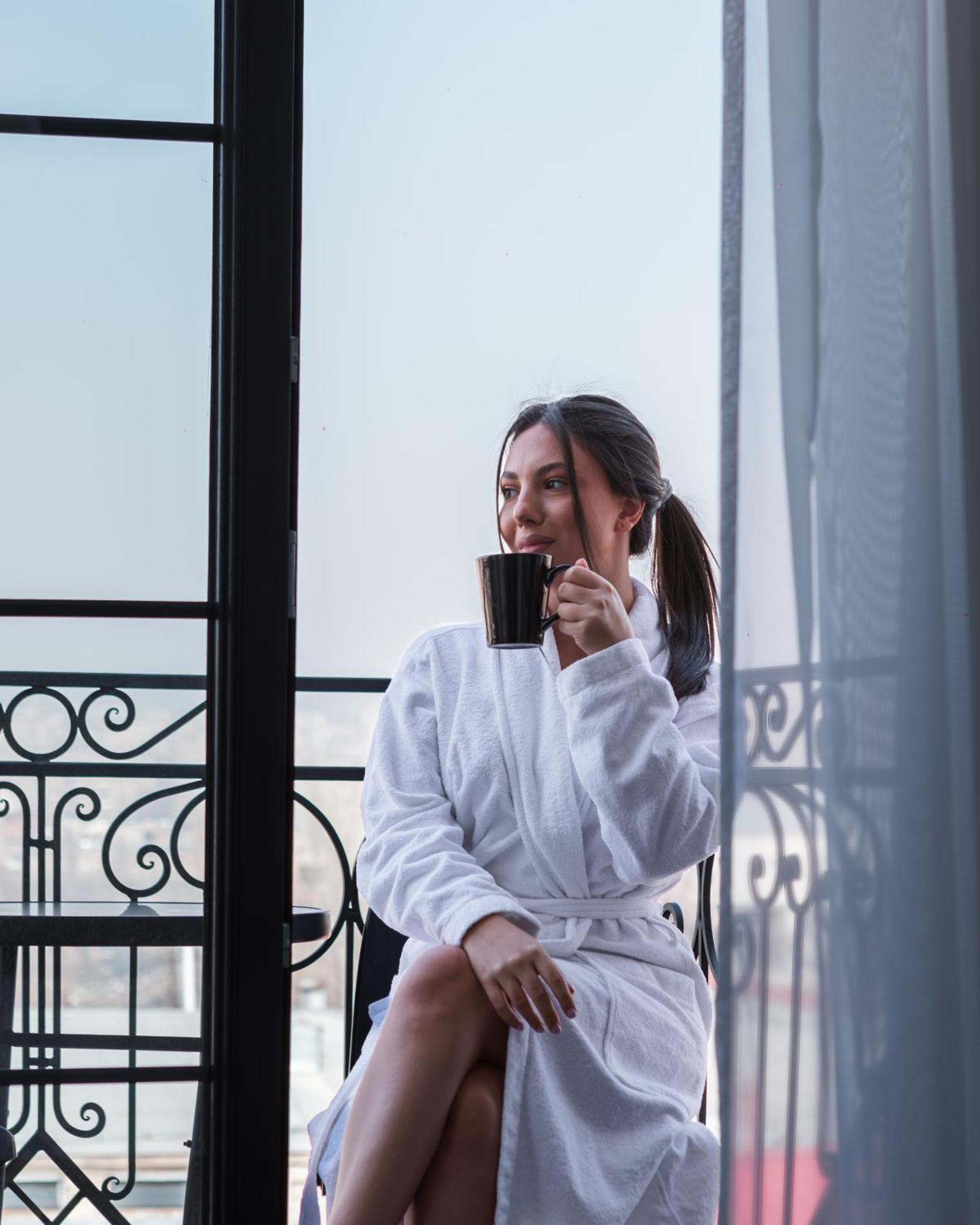 Dynasty Hotel & Spa 耶烈万 外观 照片